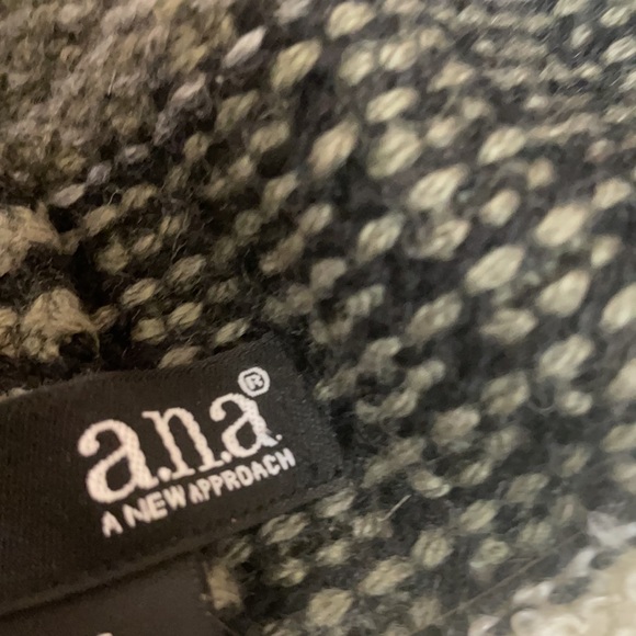 A.N.A a new approach loose easy fit vest - Picture 7 of 8